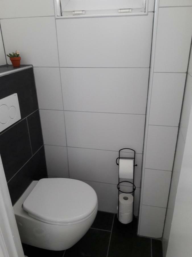 2 Slaapkamer Appartement Op De Zeedijk Van Oostende. Eksteriør bilde